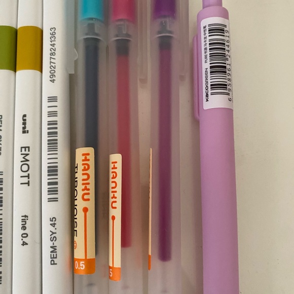 Random pen bundle - Picture 3 of 3